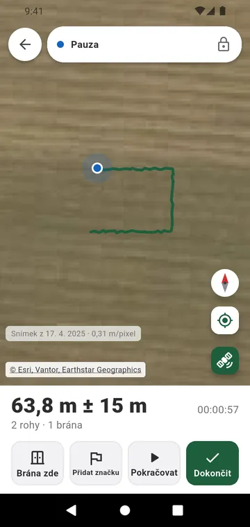 Procházení linie plotu s GPS, s branami cestou