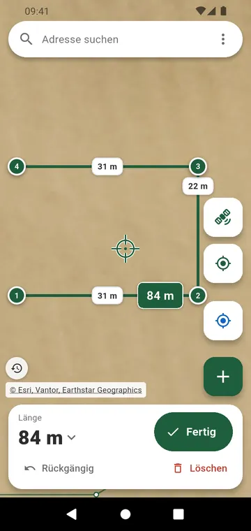 Eine auf der Satellitenkarte gezeichnete Zaunlinie, mit ihrer Länge