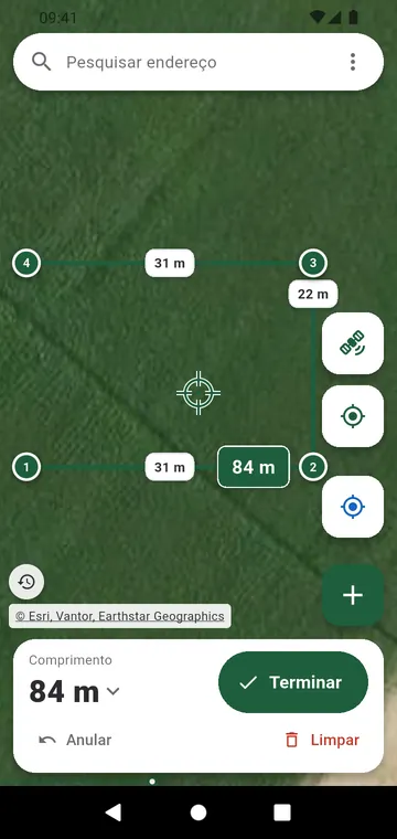 Uma linha de vedação desenhada no mapa de satélite, com o seu comprimento